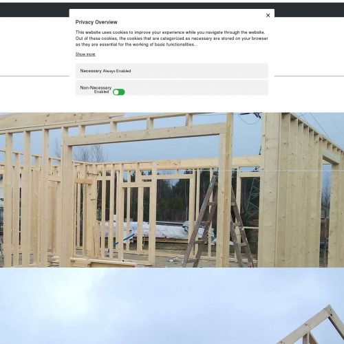 Elewacje domów piętrowych z lat 70 w Otwocku